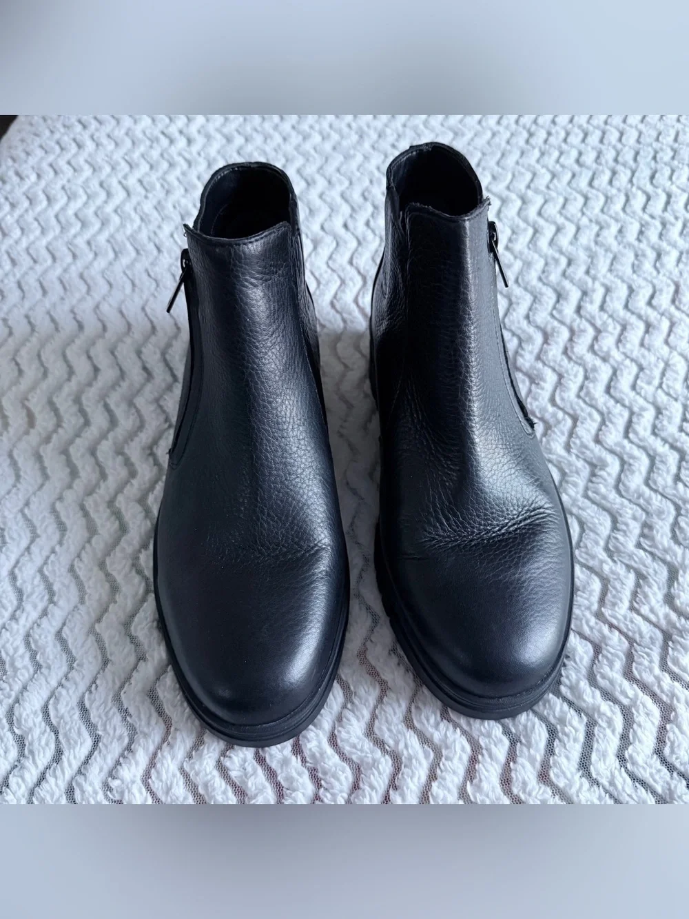Vionic Uptown Sur Black Leather Comfort Waterproof Zipper Ankle Boots Sz 7 Wide